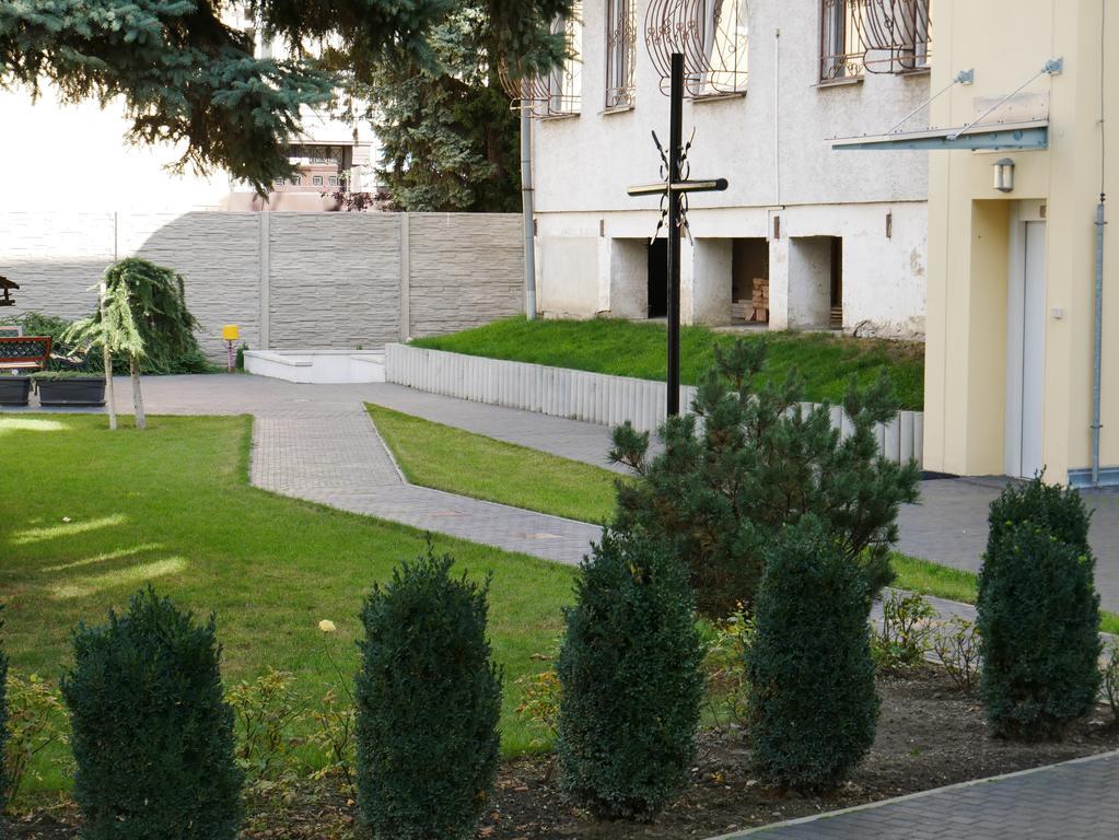 Centrum Salvator Gasthof Pressburg